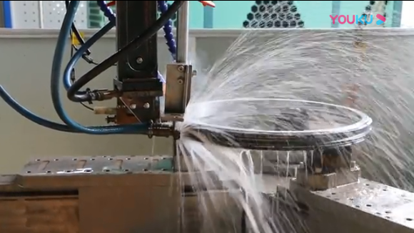 轉(zhuǎn)盤(pán)軸承內(nèi)圈滾道淬火